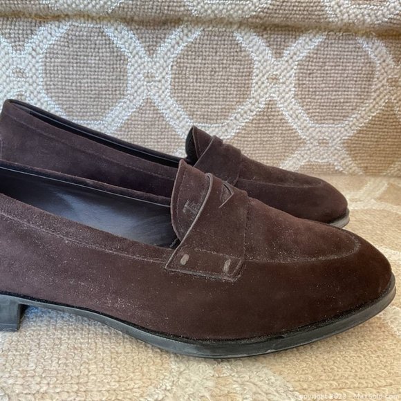 Tod's Classic Loafer - Picture 1 of 6